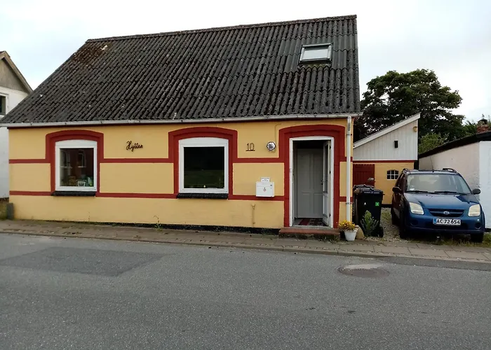 Hytten * Frostrup